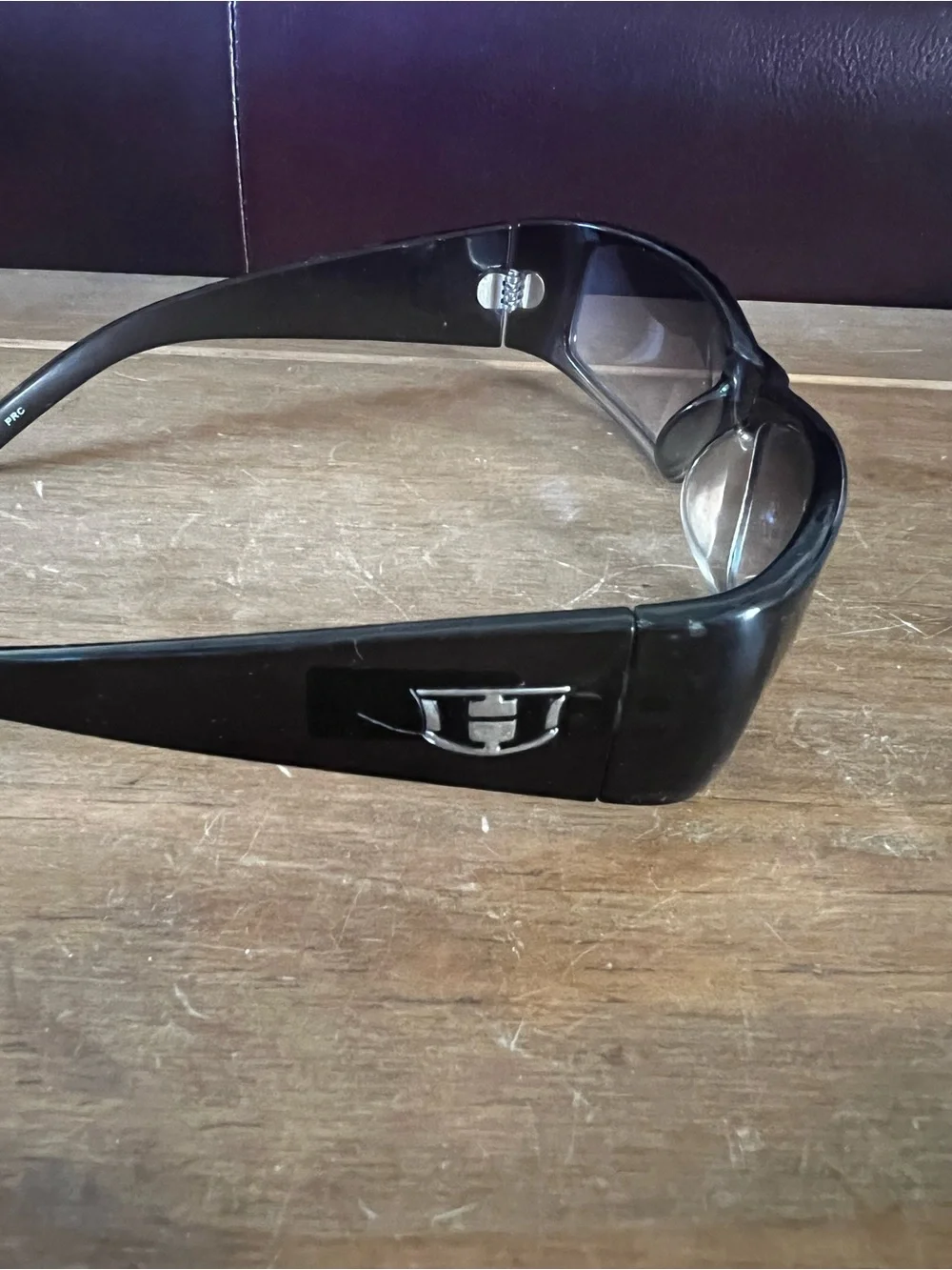 Hoven The One Sunglasses-Grey polarized lenses.